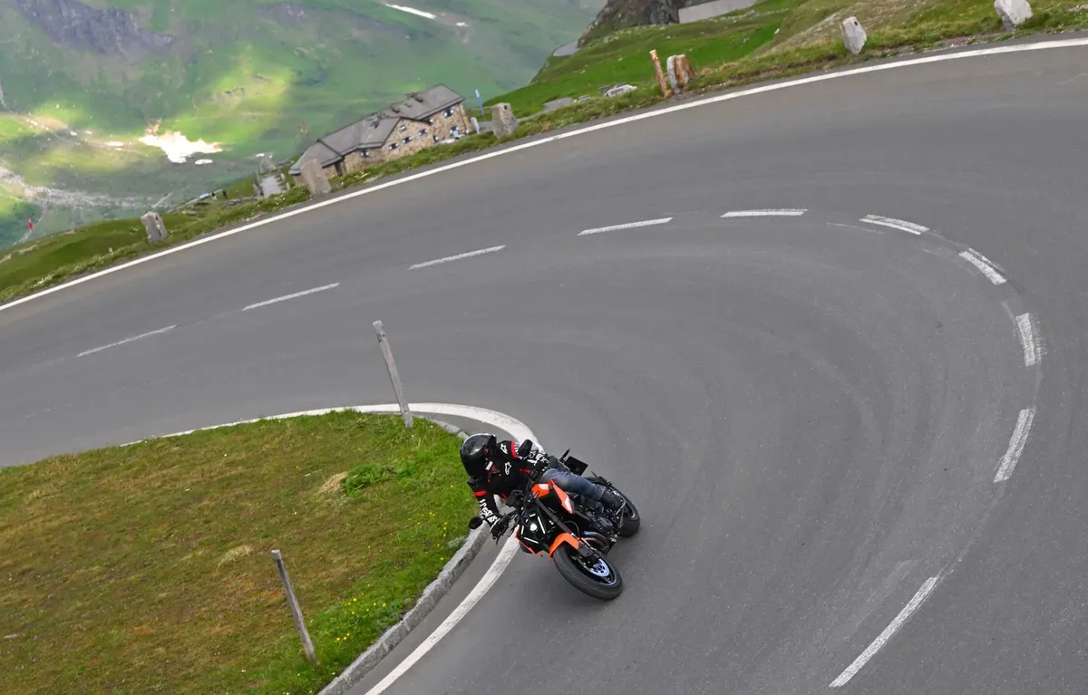 Обзор KTM 790 Duke (2026): характеристики, особенности и цена — фото 4