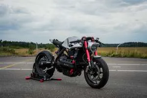 Эволюция легенды: Powerbrick Performance превращает BMW K1100RS в радикальный стритфайтер