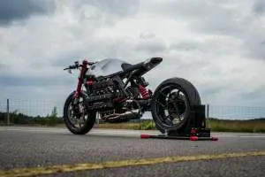 Эволюция легенды: Powerbrick Performance превращает BMW K1100RS в радикальный стритфайтер — фото 2