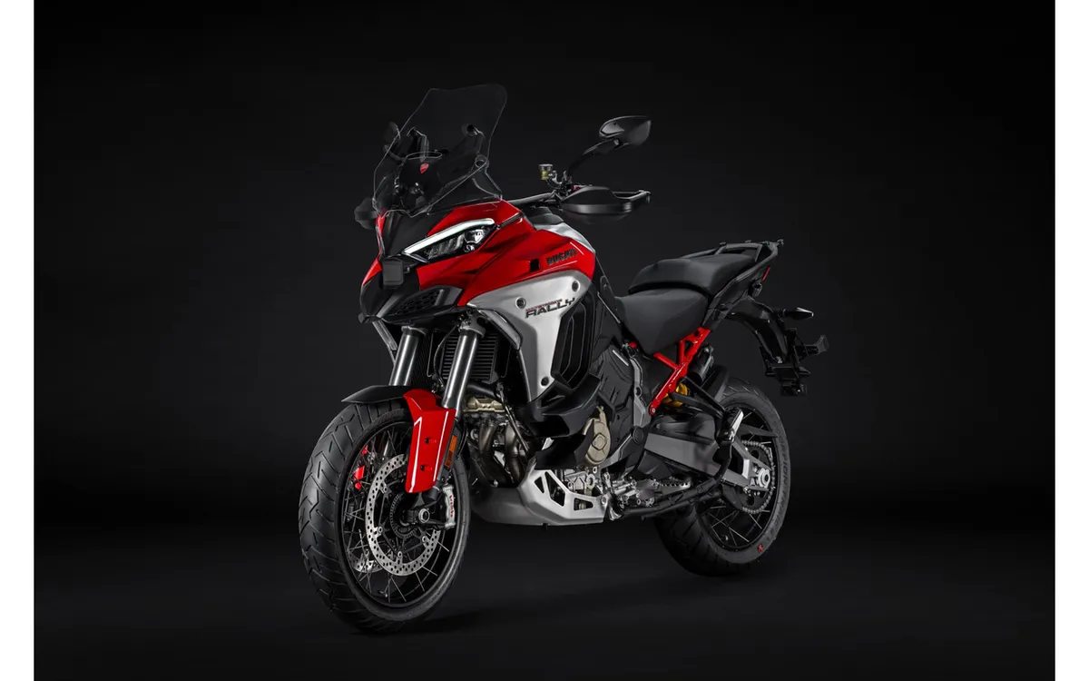 От приключений до суперспорта: Ducati одновременно выпускает 4 новые модели на японском рынке по цене от 3,53 млн иен