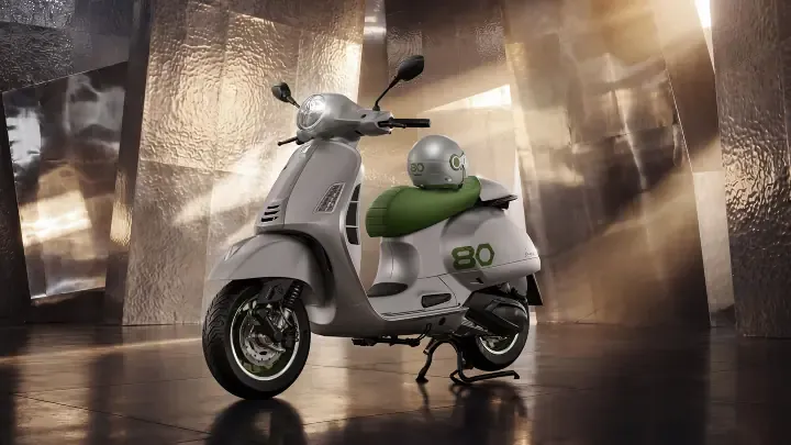Vespa Edizione Ottantesimo: эксклюзивный юбилейный скутер в честь 80-летия легендарного бренда