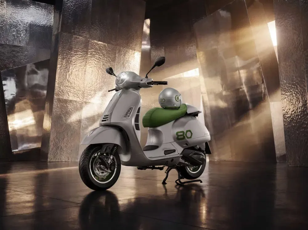 Рим приветствует Vespa: празднование 80-летия легенды! — фото 2