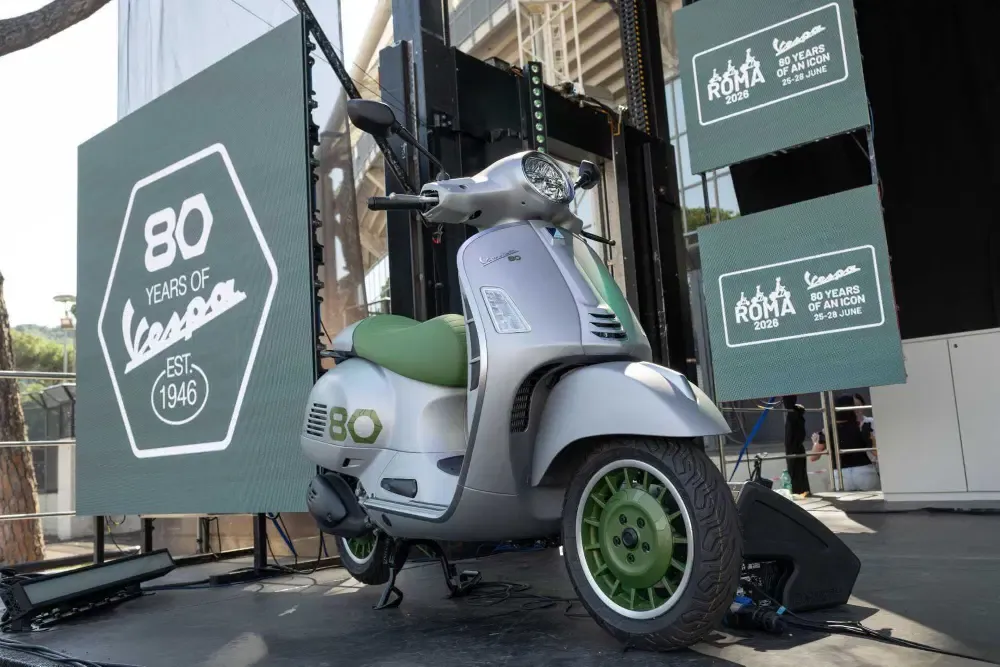 Рим приветствует Vespa: празднование 80-летия легенды! — фото 4