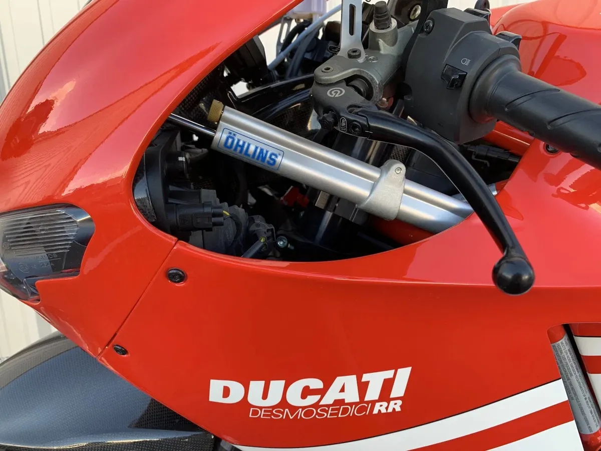 Ducati Desmosedici RR с пробегом «от дилера» выставлен на продажу на eBay — фото 3