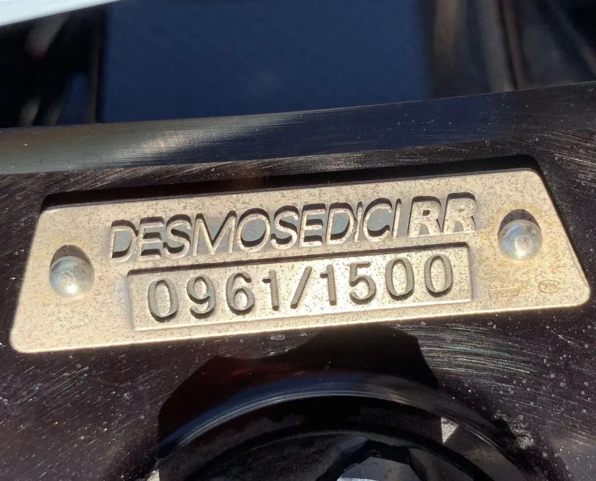 Ducati Desmosedici RR с пробегом «от дилера» выставлен на продажу на eBay — фото 4
