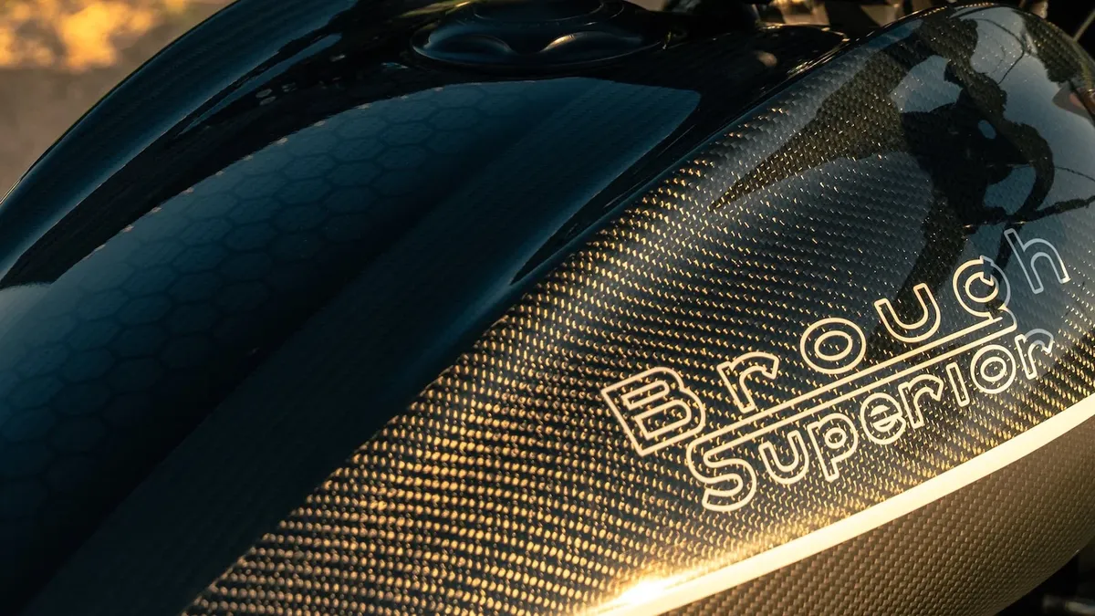 Представлен Brough Superior Dagger S