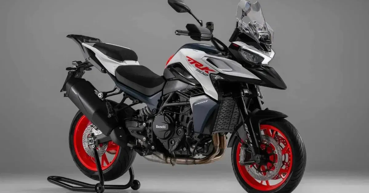 Benelli TRK 902 поступит в продажу в июле в двух версиях! И какая цена!