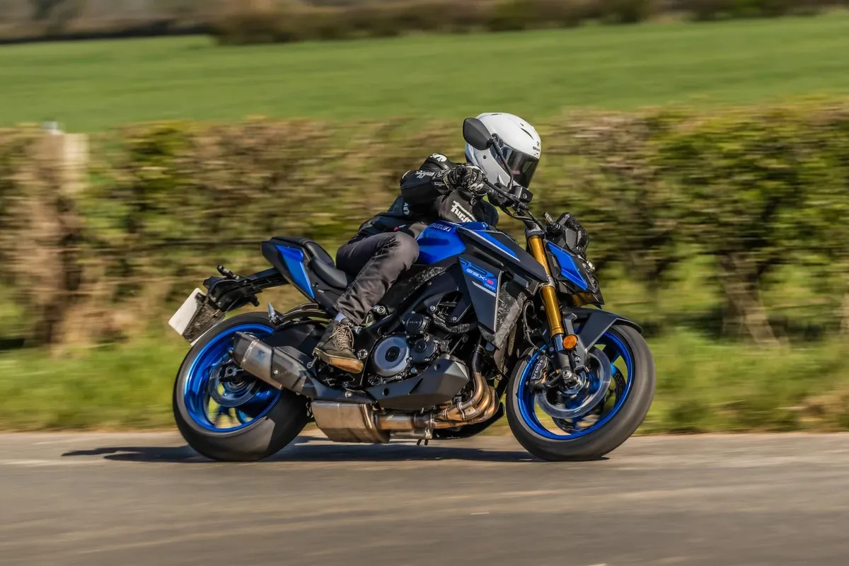 Suzuki представляет предложение по финансированию под 2,9% на модельный ряд GSX-S1000 — фото 3