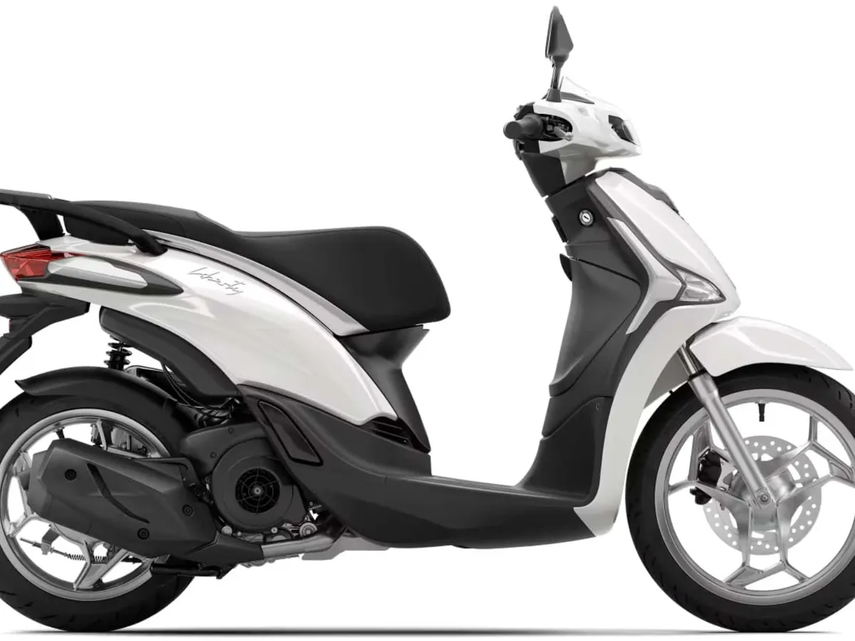 Внимание: Piaggio отзывает все скутеры Liberty 2026 года из-за неисправной фары — фото 2