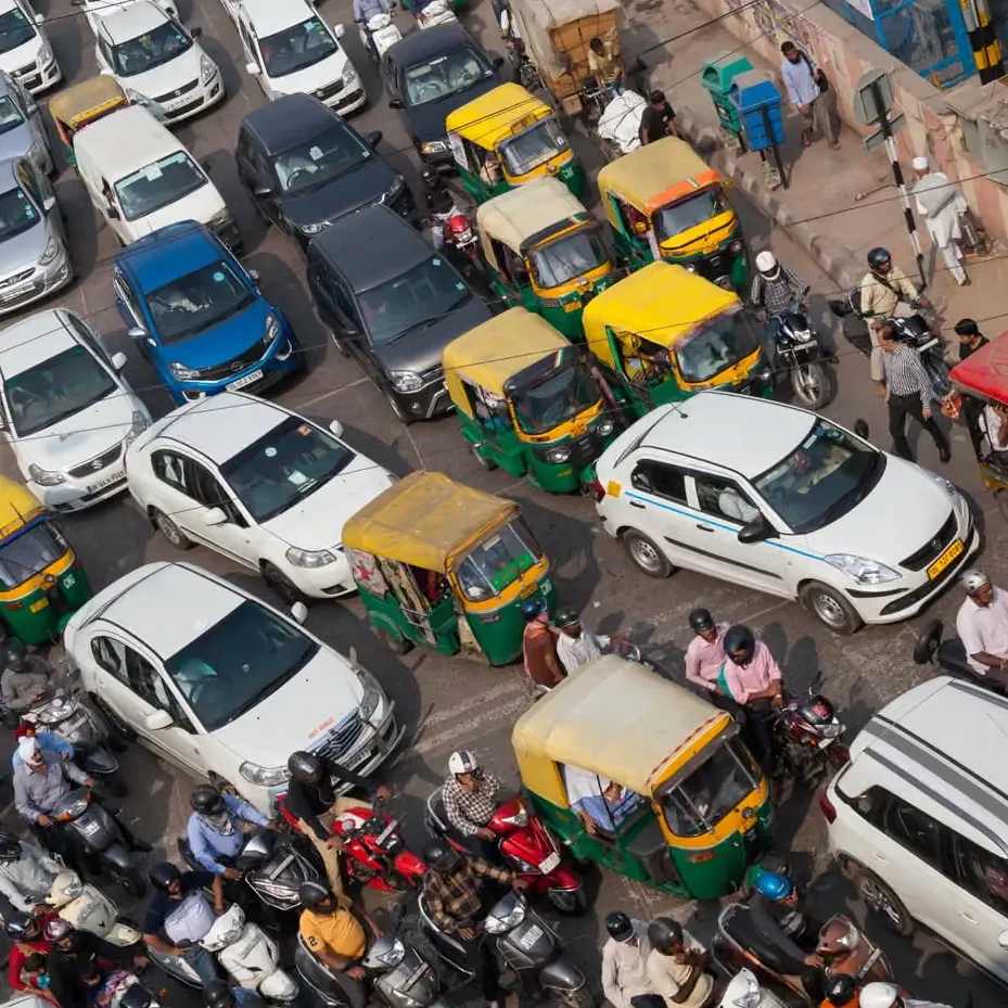 В Дели запретят регистрацию новых двухколесных транспортных средств с ДВС к 2028 году: инициатива вызвала критику — фото 3
