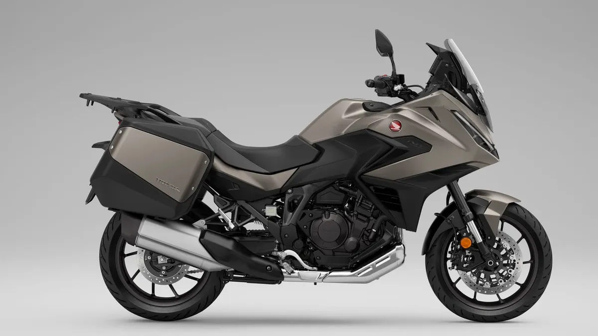 Honda NT1100 и CB1000 Hornet доступны по новым финансовым программам