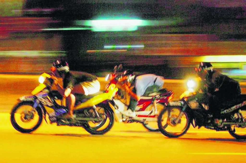 Suzuki GSX250R получит систему VVL — фото 4