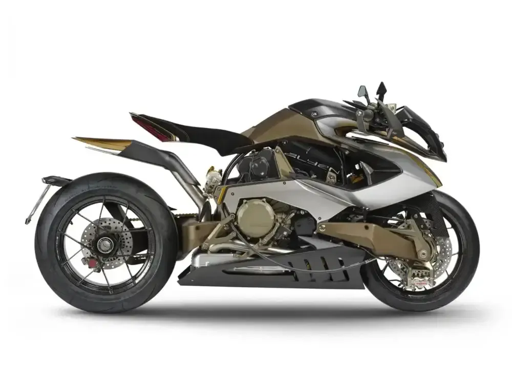 Vyrus Alien: с двигателем Ducati мощность превышает 200 лошадиных сил! — фото 3