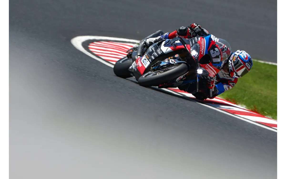 «Мы когда-нибудь придем в MotoGP»: руководство BMW Motorrad о триумфе на гонке Suzuka 8 Hours и будущих амбициях — фото 4
