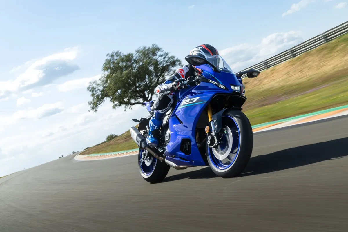 Yamaha запускает программу тест-драйвов с главным призом в 10 000 фунтов стерлингов — фото 3