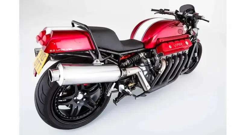 Millyard выставляет на аукцион свою легендарную V10 мощностью 500 л.с., стартовая цена — от 100 000 фунтов стерлингов — фото 3