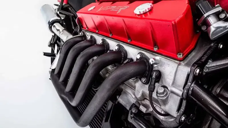 Millyard выставляет на аукцион свою легендарную V10 мощностью 500 л.с., стартовая цена — от 100 000 фунтов стерлингов — фото 4