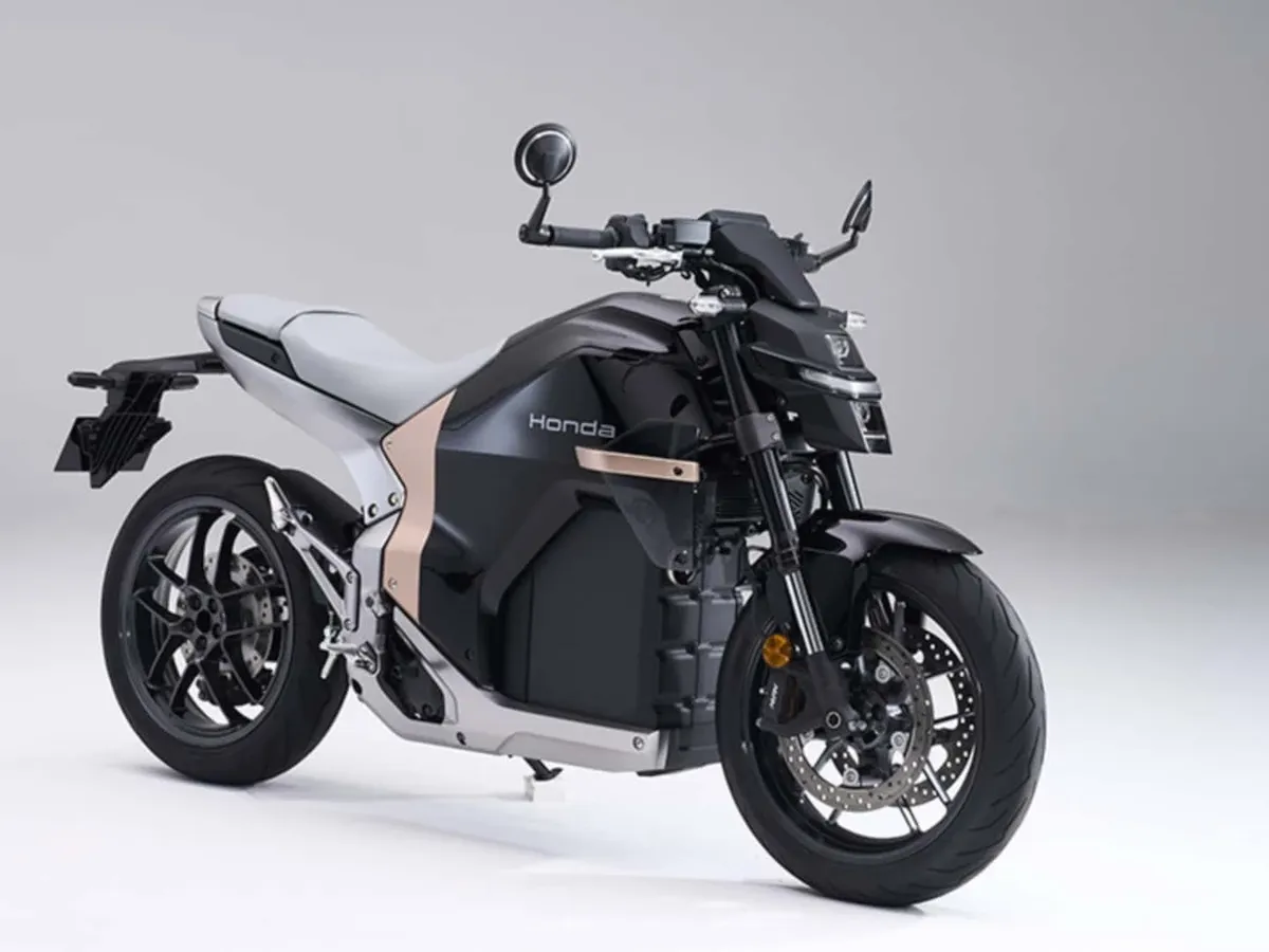 Первый электромотоцикл Honda уже здесь, но он страдает от той же проблемы, что и все остальные дорожные электробайки — фото 2