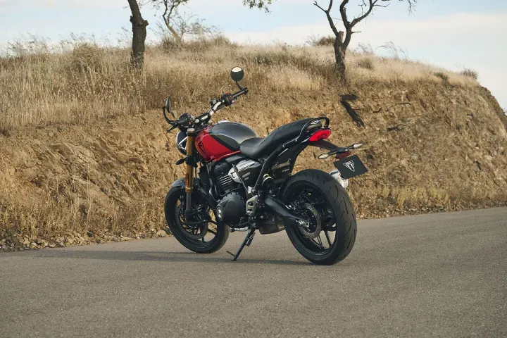 Галерея Triumph Speed 400 и Scrambler 400 X 2027 года — фото 4