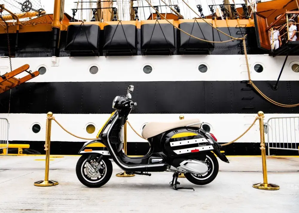 Vespa прибывает в Нью-Йорк на борту Amerigo Vespucci — фото 3