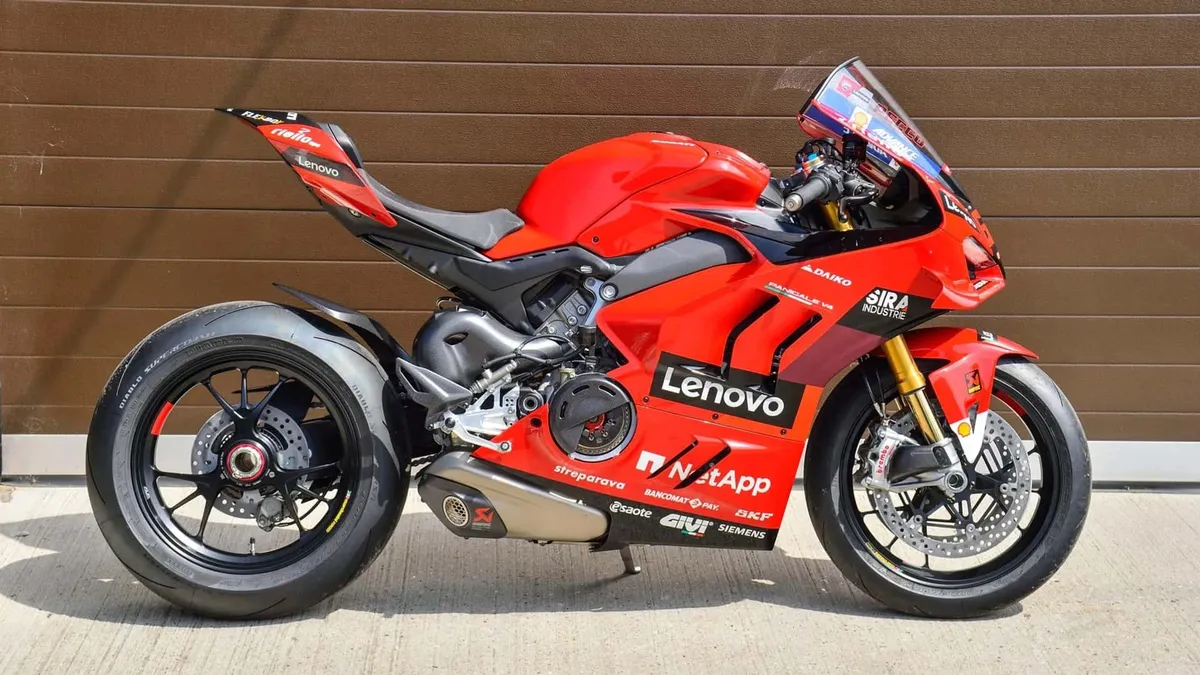 Редкие экземпляры Ducati отправляются на аукцион — фото 4