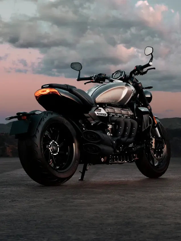 Галерея новых Triumph Rocket 3 Storm R и Rocket 3 Storm GT 2027 года — фото 4