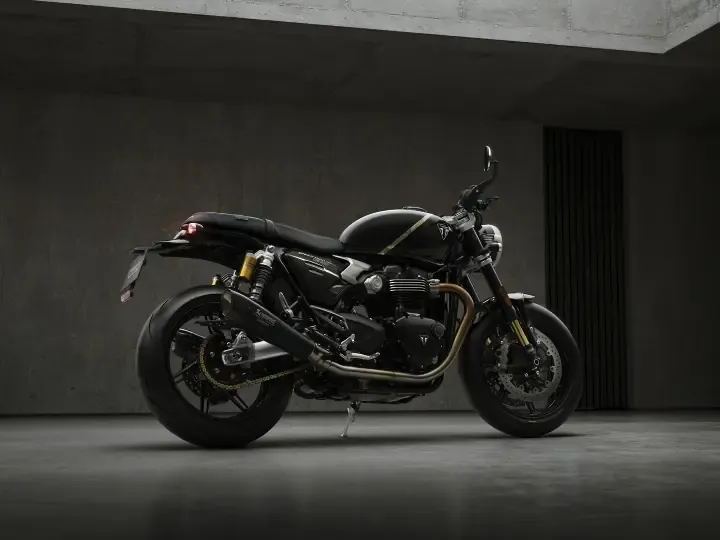 Первый взгляд на галерею 2027 Triumph Speed Twin 1200 TFC — фото 3