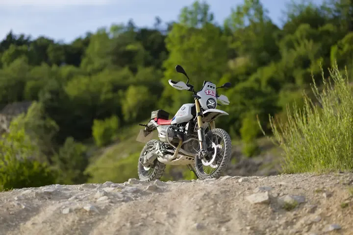 BMW представила специальный R 12 G/S для международного соревнования GS Trophy 2026 — фото 2