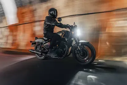 Открыта регистрация на лимитированную серию Royal Enfield Shotgun 650 — фото 3