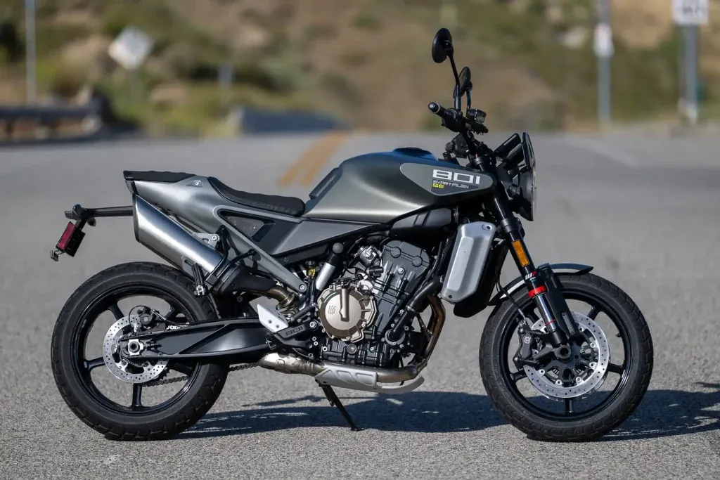 Обзор 2027 Husqvarna Svartpilen 801 SE: поездка на версии Style Edition — фото 3