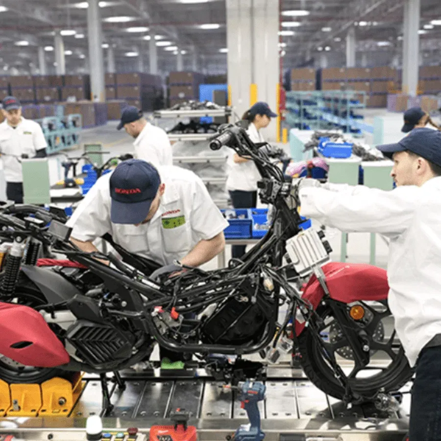 Royal Enfield анонсирует волну новых предложений и программы финансирования под 0 процентов — фото 4