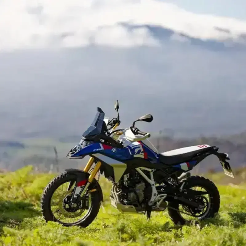 Два поколения, один мотоцикл: BMW F 450 GS объединяет жаждой приключений — фото 3