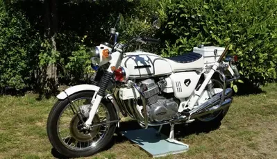 Pininfarina и CFMoto объединились для создания V4SR-RR — фото 4
