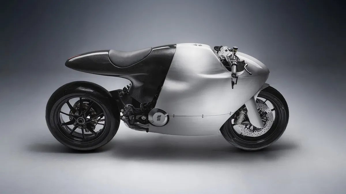 Потрясающий кастом Ducati Monster от Bandit9 практически невозможно узнать