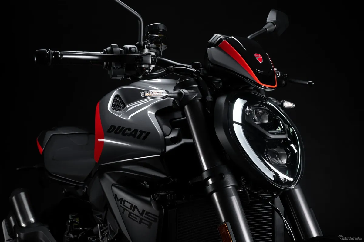 Новый Ducati Monster+ в спортивной расцветке с самым легким V2-двигателем в истории: цена 1,79 млн иен