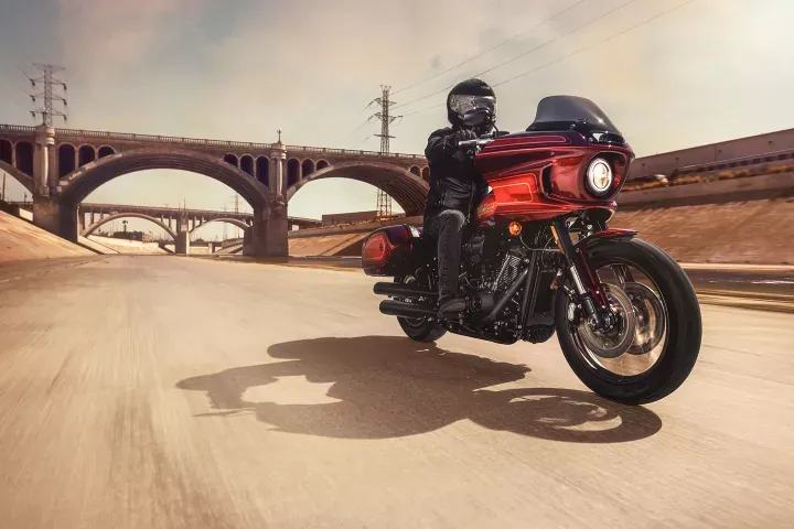 Почему новые Super Glide и Deadwood от Harley-Davidson имеют значение — фото 3