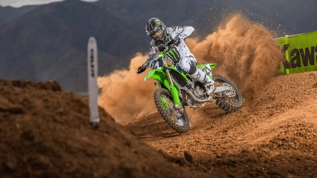 Победивший в MXGP Kawasaki KX450 доступен со скидкой 500 фунтов стерлингов