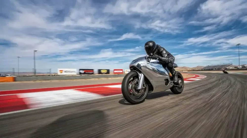 Трансформация от Bandit9: Ducati Monster 821 превращается в футуристический шедевр — фото 3