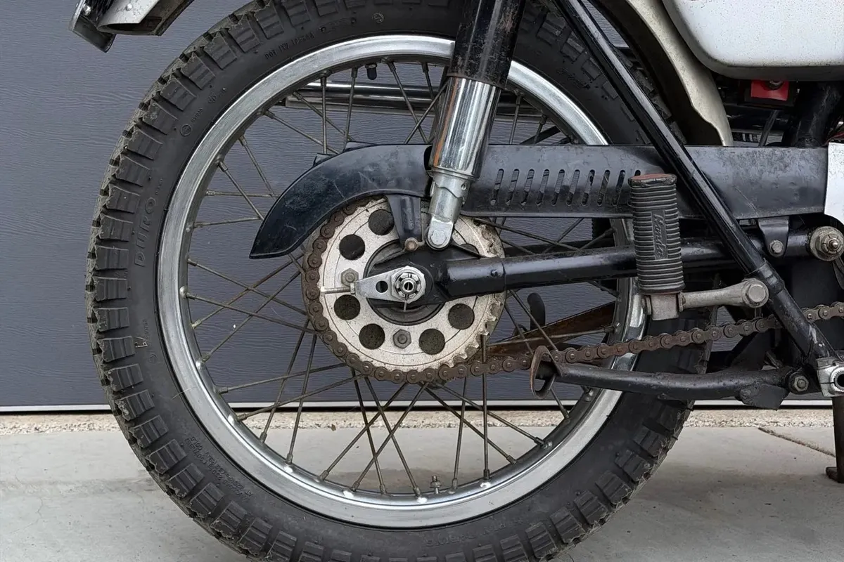 Аукцион Honda CL72 Scrambler 1964 года, принадлежавшего Элвису Пресли, подходит к концу — фото 4