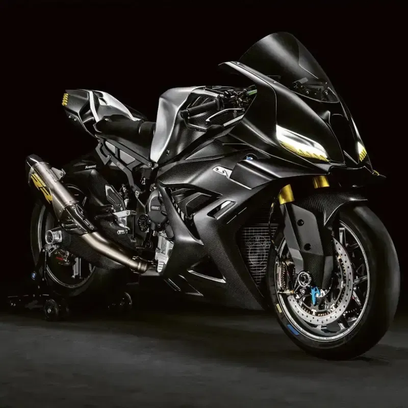 Новая BMW S 1000 RR: всё, что известно о новой супербайке
