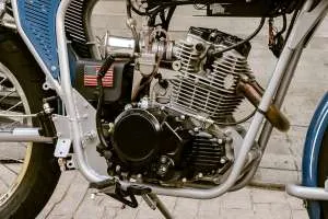 Cafe Racer Mark Zweig на базе Janus Phoenix — фото 3
