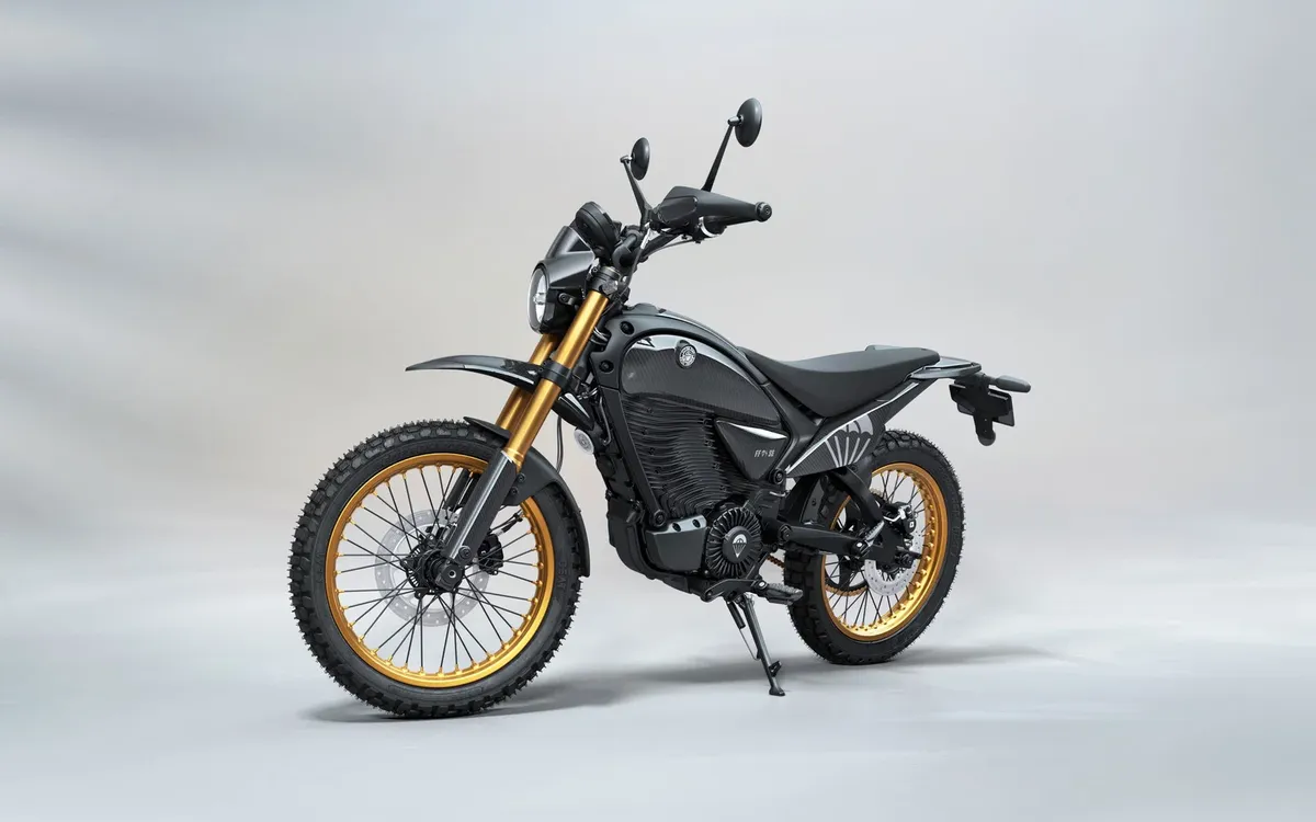 Royal Enfield планирует широкий модельный ряд электромотоциклов, но основной упор остается на ДВС — фото 2