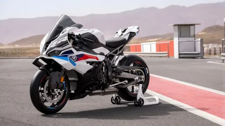Отзыв BMW S 1000 RR 2020–2026 годов выпуска из-за неисправности замка зажигания