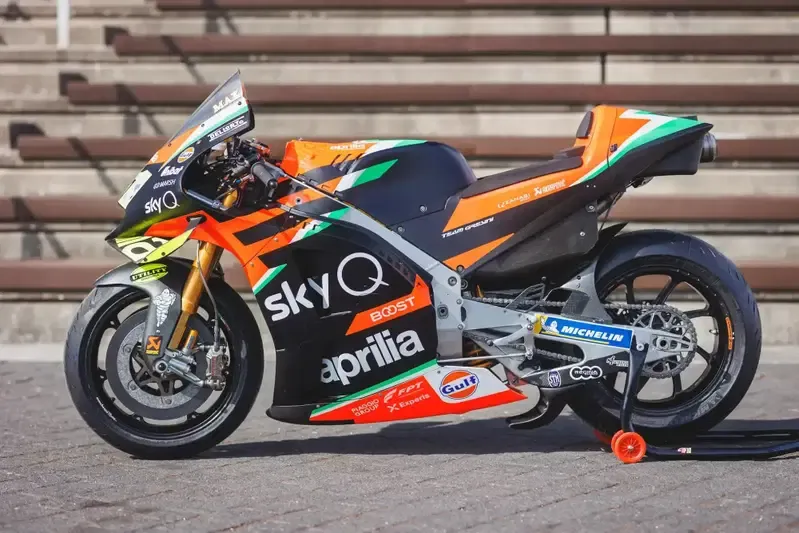 Aprilia RS-GP 2020 Алеша Эспаргаро снова выставлена на аукцион — фото 4