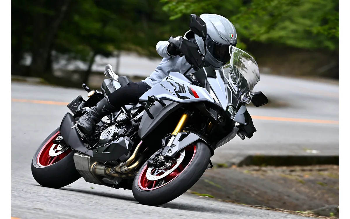 Тест-драйв Suzuki GSX-S1000GX: это адвенчер или суперспорт? «Крылатый» бунтарь от Suzuki — фото 4