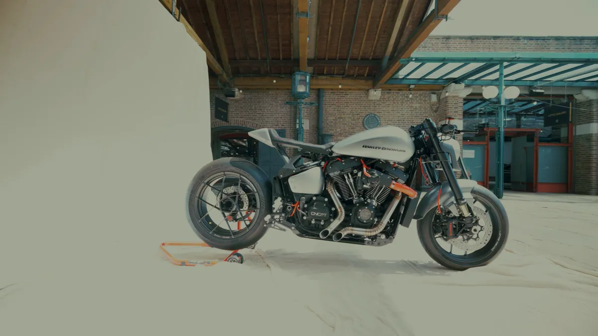 Компрессорный Harley-Davidson Low Rider S превратился в уникальный кафе-рейсер