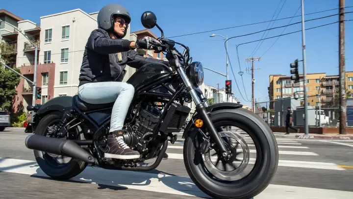 Honda отзывает Rebel 300, Rebel 500 и SCL500 из-за ослабленных винтов