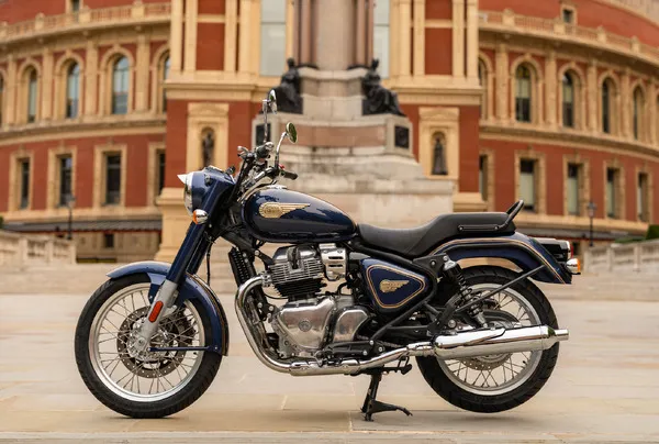 Royal Enfield представила BULLET 650 — новый классический мотоцикл с 648-кубовым параллельным твином от 980 100 иен