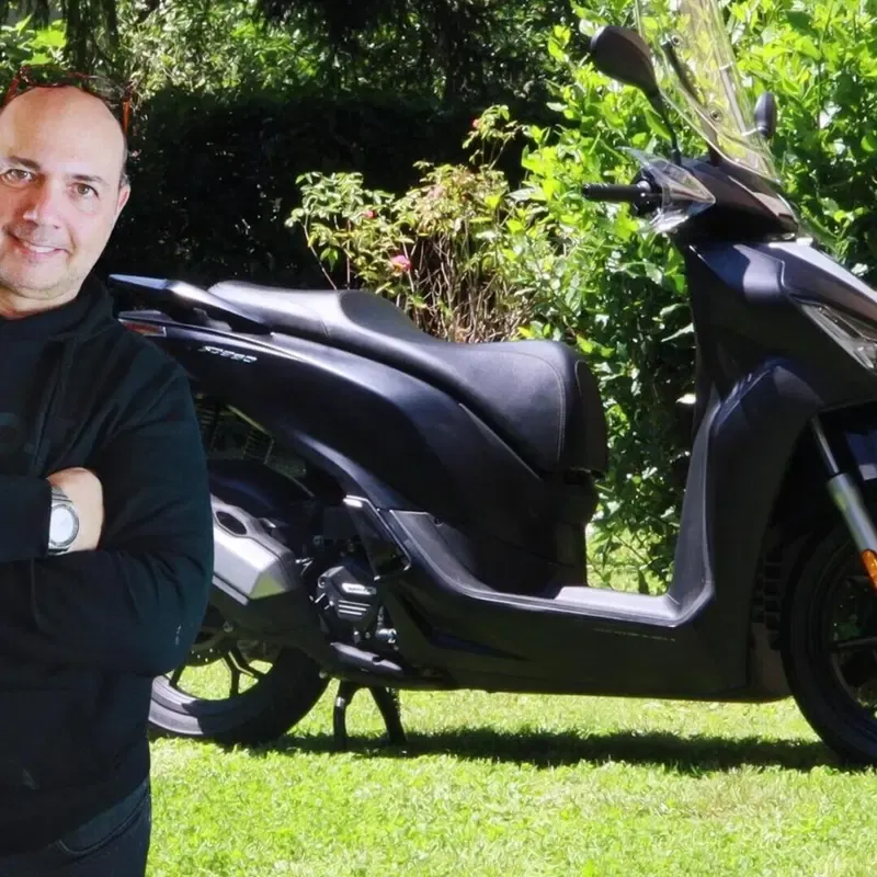 Тест QJMotor SRK 921 RR: испытание китайского спортбайка. Плюсы и минусы — фото 2