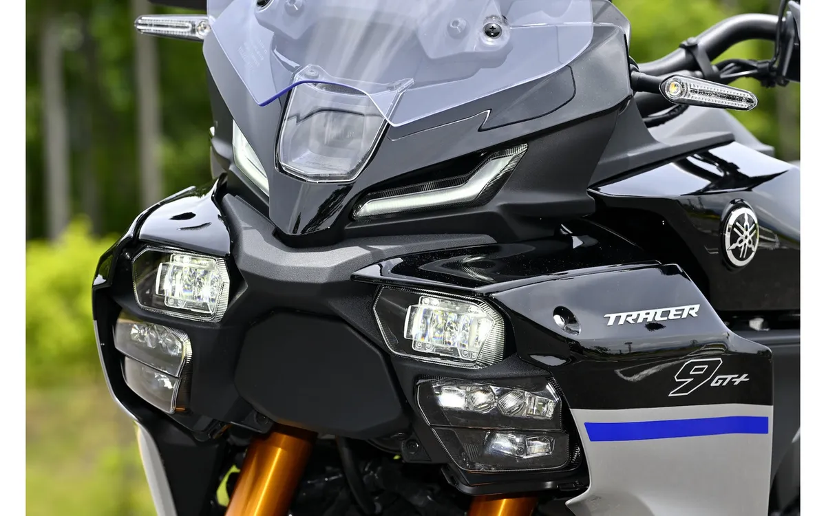 Как эволюционировал «SUV» в мире мотоциклов? Сравнение Tracer 9 и GSX-S1000GX выявило «выдающуюся повседневность» — фото 4